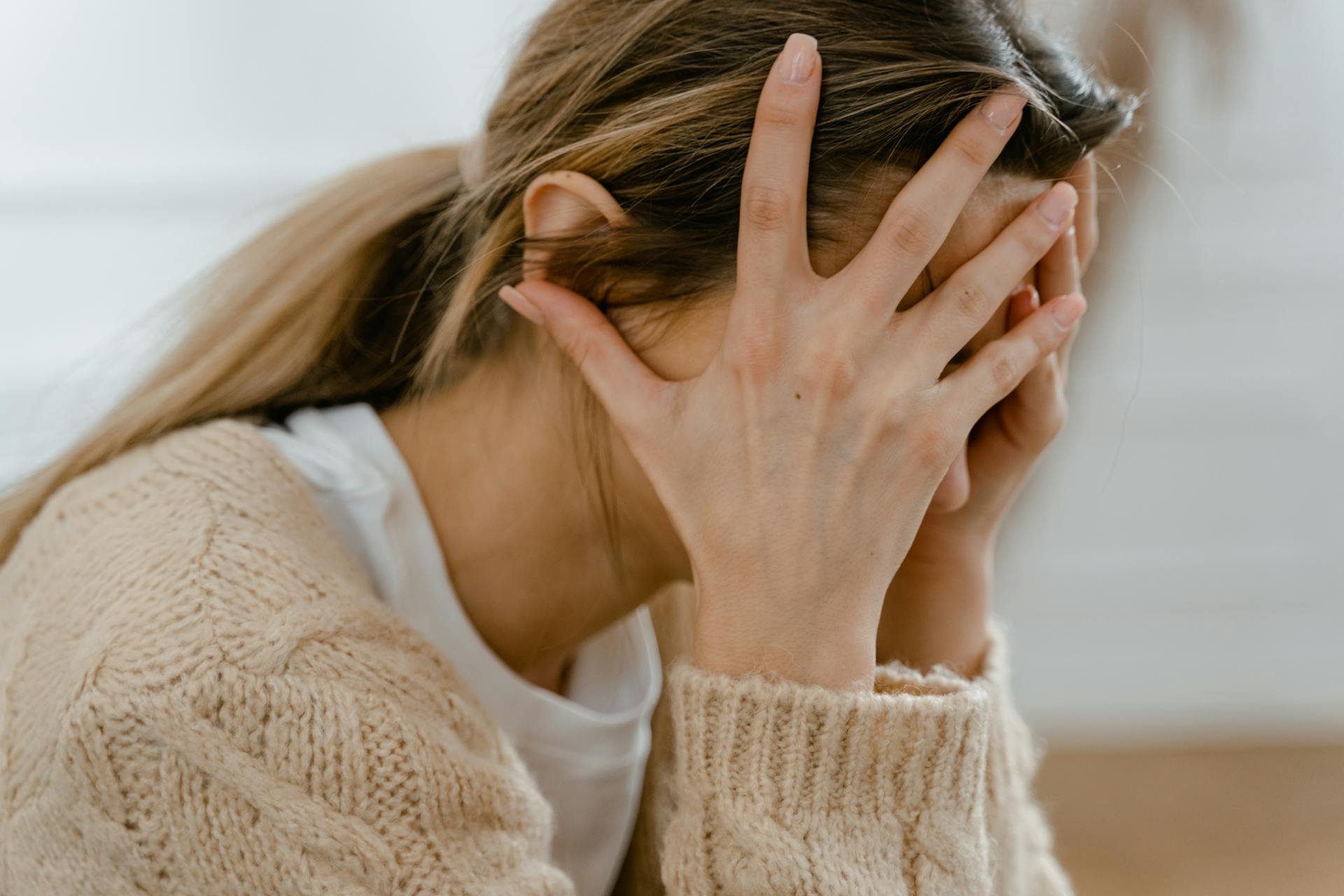 A stressed woman | Source: Pexels