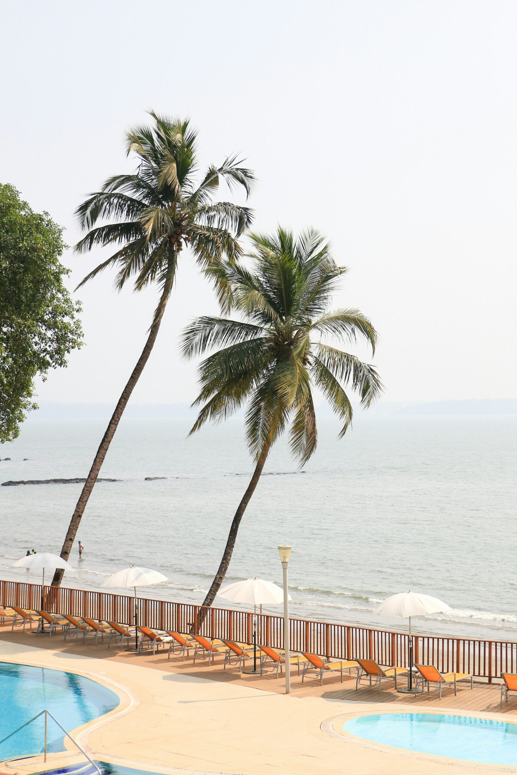 Picturesque view of the sea from a resort | Source: Unsplash